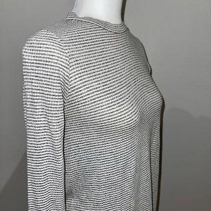 dee elle - Striped Long Sleeve Dress with cut out on back